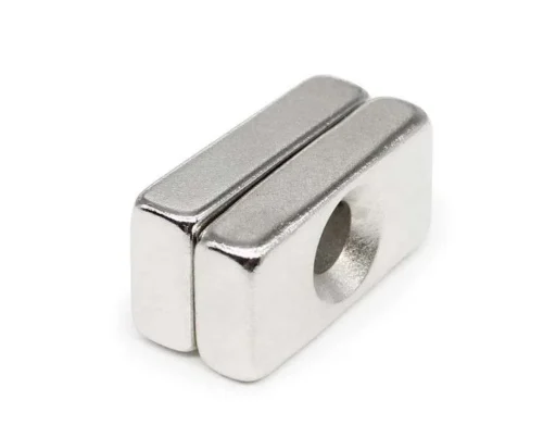 5 Pezzi Lotto Magnete Neodimio 20X10X5Mm Foro 4Mm Permanente