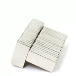 Lotto 2 Pezzi Magnete al Neodimio da 20x6x2mm Rettangolare NdFeB N35