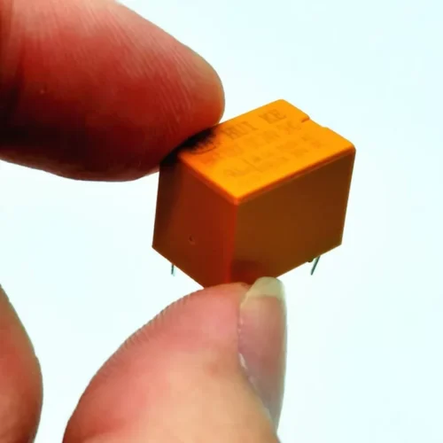 HK4100F-DC5V-SHG Relè 5V Dc 3A Circuito Pcb 1 Scambio SPDT