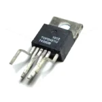 TOP245YN TO-220 6 PIN OFF-LINE PWM CONTROLLER CONVERTITORE AC-DC – 3 Pezzi