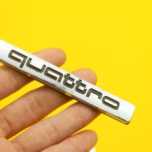Adesivo Auto 3D Sticker QUATTRO Audi Cromato A6 Q5 S