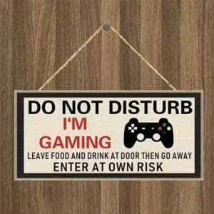 Cartello ‘DO NOT DISTURB I’M GAMING’ – Targhetta Divertente per Gamer