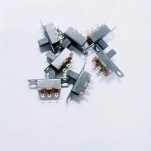 25 PZ MINI INTERRUTTORE LEVETTA SPDT A SCORRIMENTO 1P2T SS12F15 MONTAGGIO SU PCB