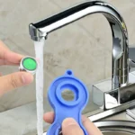 Chiave cricchetto blu rubinetto lavabo cucina aeratore beccuccio