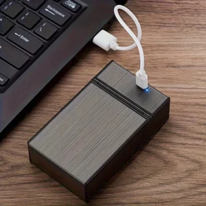 Accendino Ricaricabile Nero Portasigarette Antivento Impermeabile 20 Sigarette