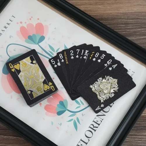 Carte da poker Plastica Colore nero oro gioco di carte francesi impermeabile