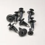 50x fissaggi plastica paraurti auto per Ford archi pannelli bagagliaio 1007932