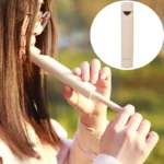 Ocarina Classica Legno Vintage Superficie Lucida Suono Uccelli Grigio Bianco