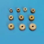 Set 5 ingranaggi rame modulo 0,5 8 denti apertura 2mm metallo fai-da-te