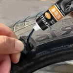 1x Kit pasta Rimozione Graffi Pneumatici Sigillante Universale Adesivo Forte