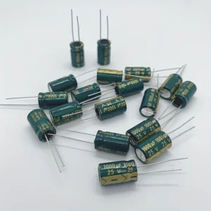 10pz condensatori 25V1000uF verdi dorati bassa ESR progetti elettronici