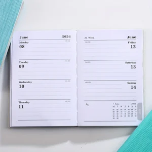 Agenda settimanale ROSSA A7 2026 64pagine pelle sintetica compatta inglese