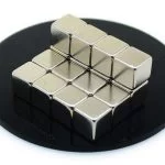 4 Pezzi Lotto Magneti Al Neodimio 10X10X10Mm Super Potente Cubo N35 Ndfeb