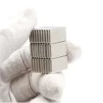 2 Pezzi Magneti Al Neodimio Ndfeb N35 Rettangolo 20X10X5Mm Spessore 5Mm Potenti