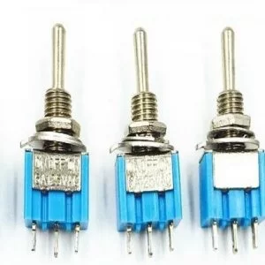 4X Interruttore A Levetta Deviatore Switch 3 Posizioni On-Off-On